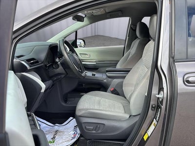 2021 Toyota Sienna LE