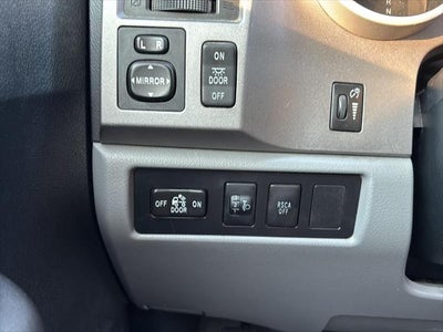 2011 Toyota Tundra Truck GRADE
