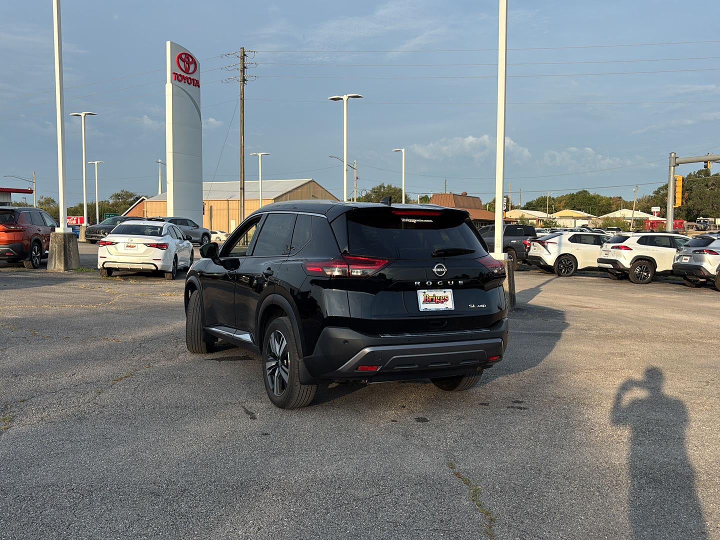 2023 Nissan Rogue SL