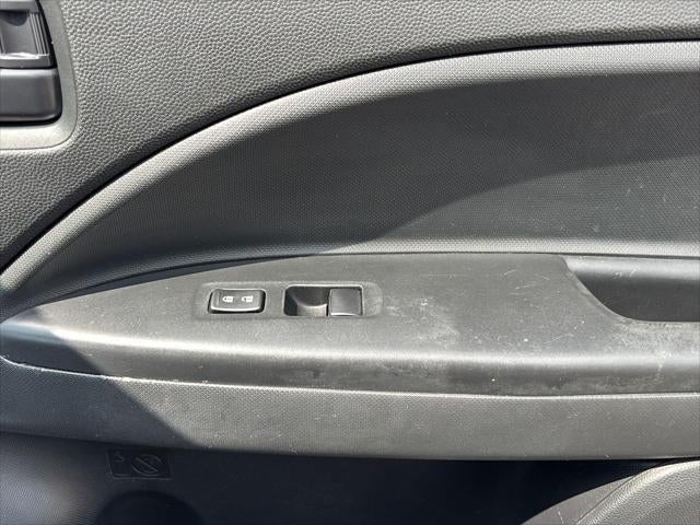 2022 Mitsubishi Mirage ES