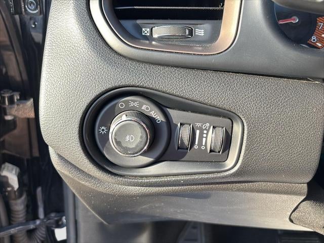 2023 Jeep Renegade Upland
